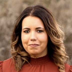 Elizabeth Connors Photo